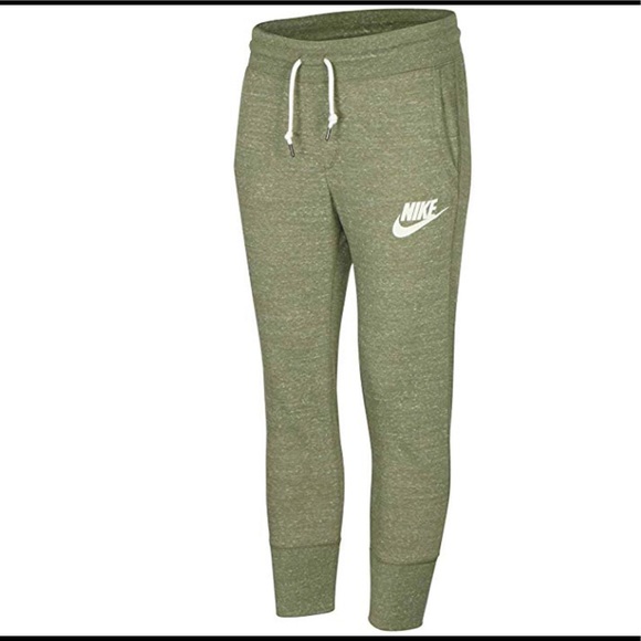 women's nike sportswear vintage midrise capris
